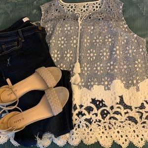 NWOT Cato eyelet tank top with tie detail